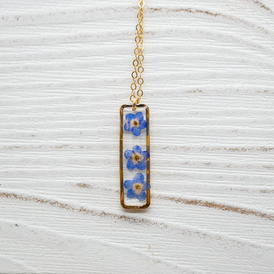 Forget me not vertical bar necklace