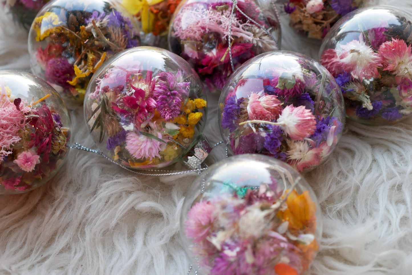 Dried Flower Ornaments | 3.5” Glass Baubles | Single or Pack of 5