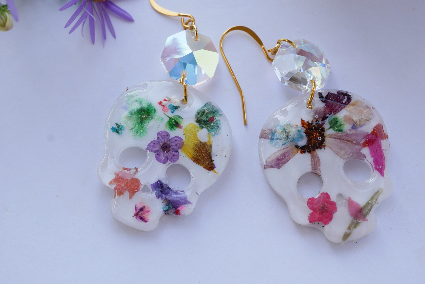 Pressed flower skull earrings for Halloween or dia de Los muertos