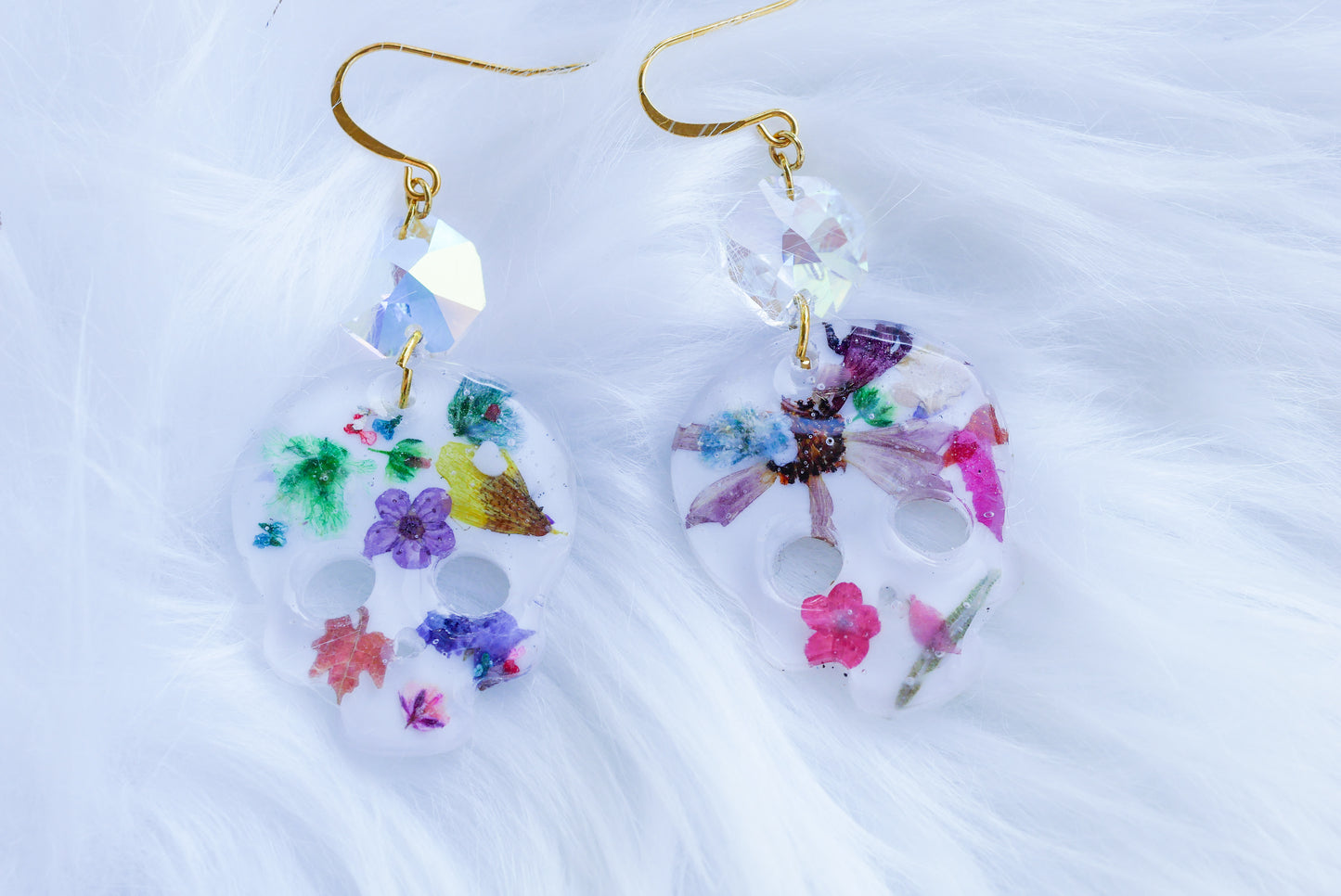 Pressed flower skull earrings for Halloween or dia de Los muertos