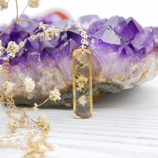 Baby's Breath Vertical Bar Necklace