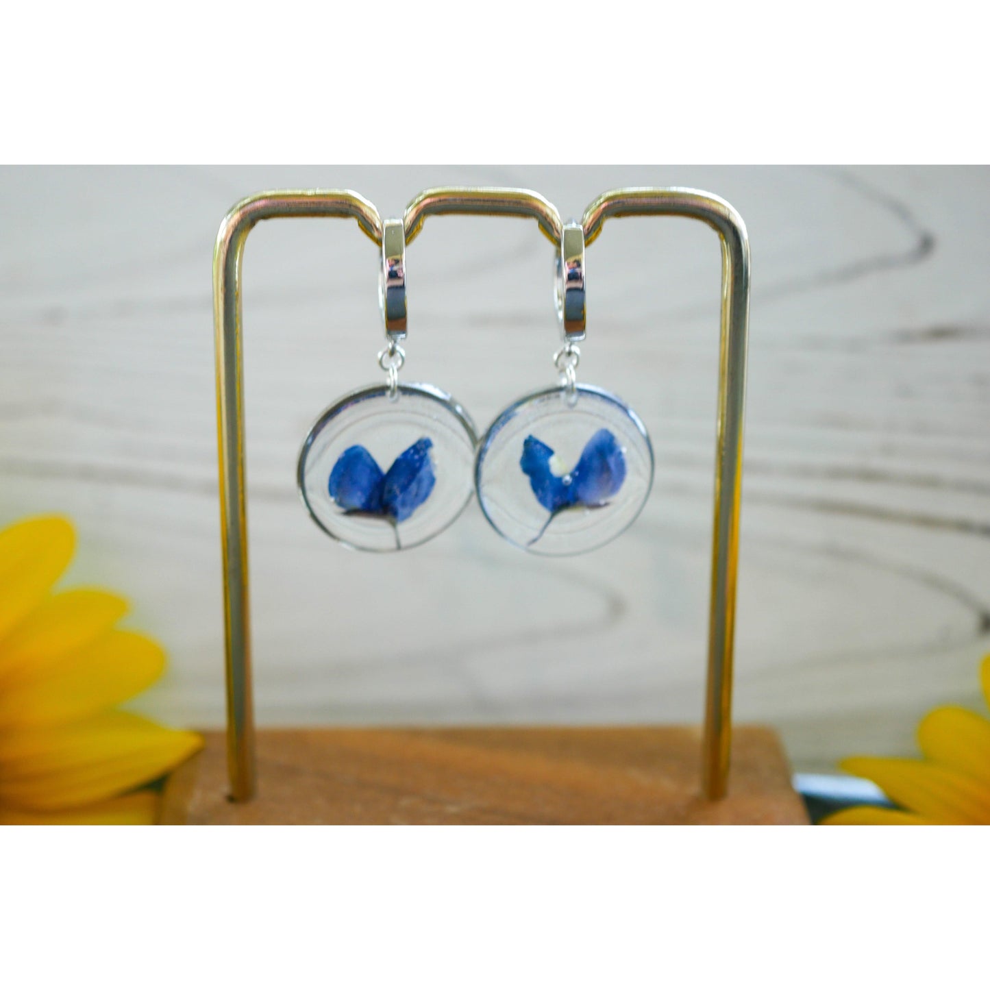 Bluebonnet petal hoops