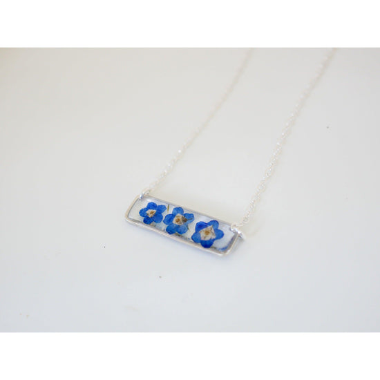 Forget me not horizontal bar necklace