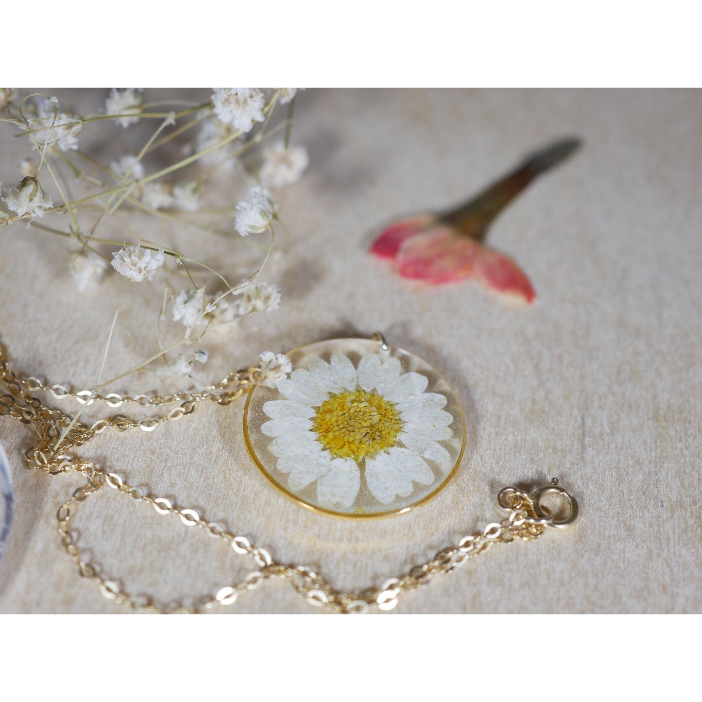 Pressed Daisy Necklace