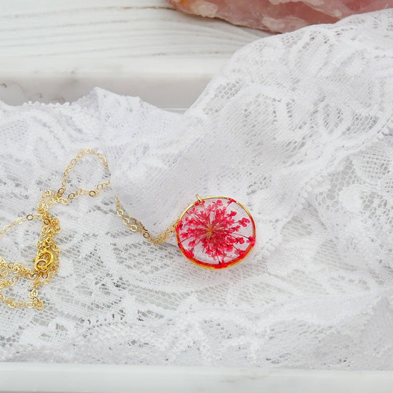 RedQueen Anne’s Lace Necklace