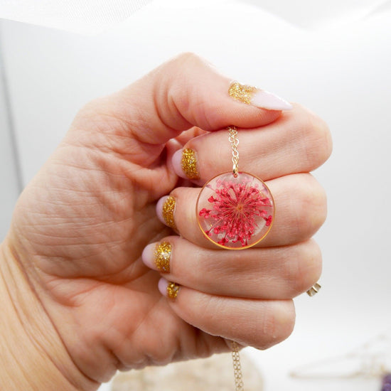 RedQueen Anne’s Lace Necklace