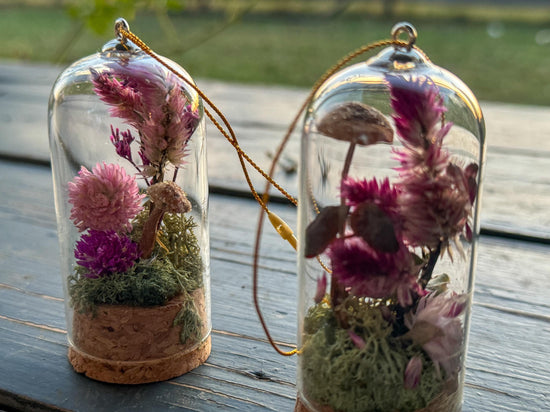 Mushroom terrarium Christmas ornament, dried mushroom cloche, real flower decor, woodland Christmas