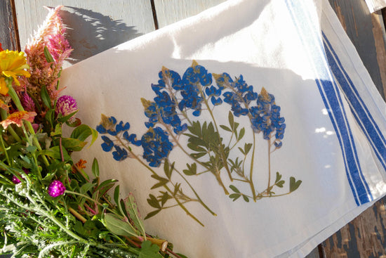 Texas Bluebonnet Dish Towel | Farm-Grown Pressed Flower Print | Vintage Style Cotton Kitchen Towel | Perfect Gift for Homesick Texans