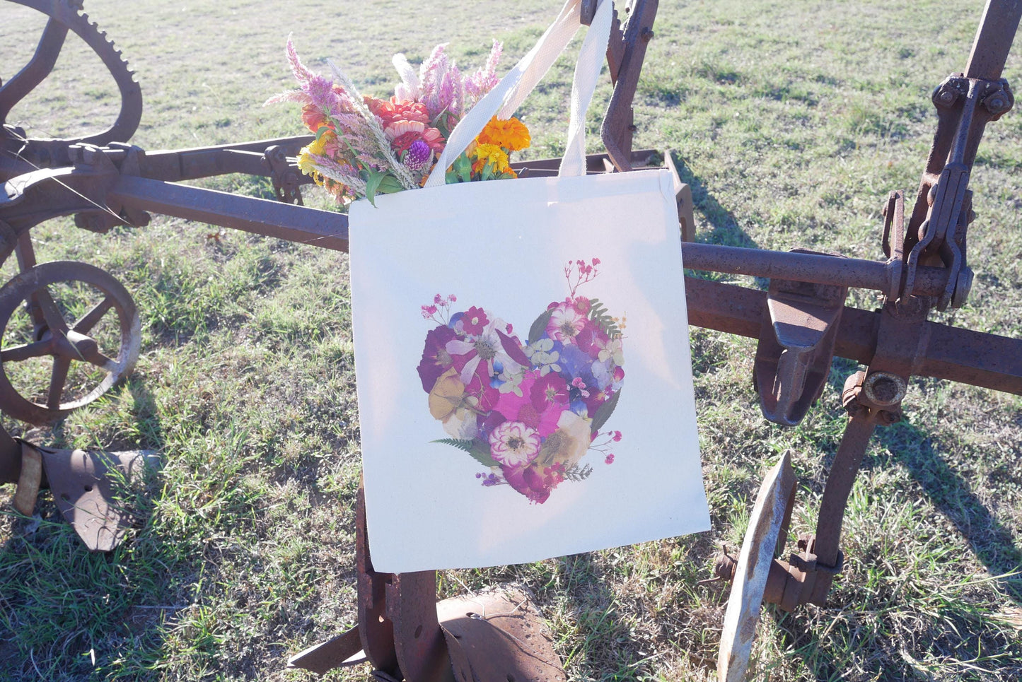 Pressed Flower heart Tote Bag | romantic nature botanical reusable bag