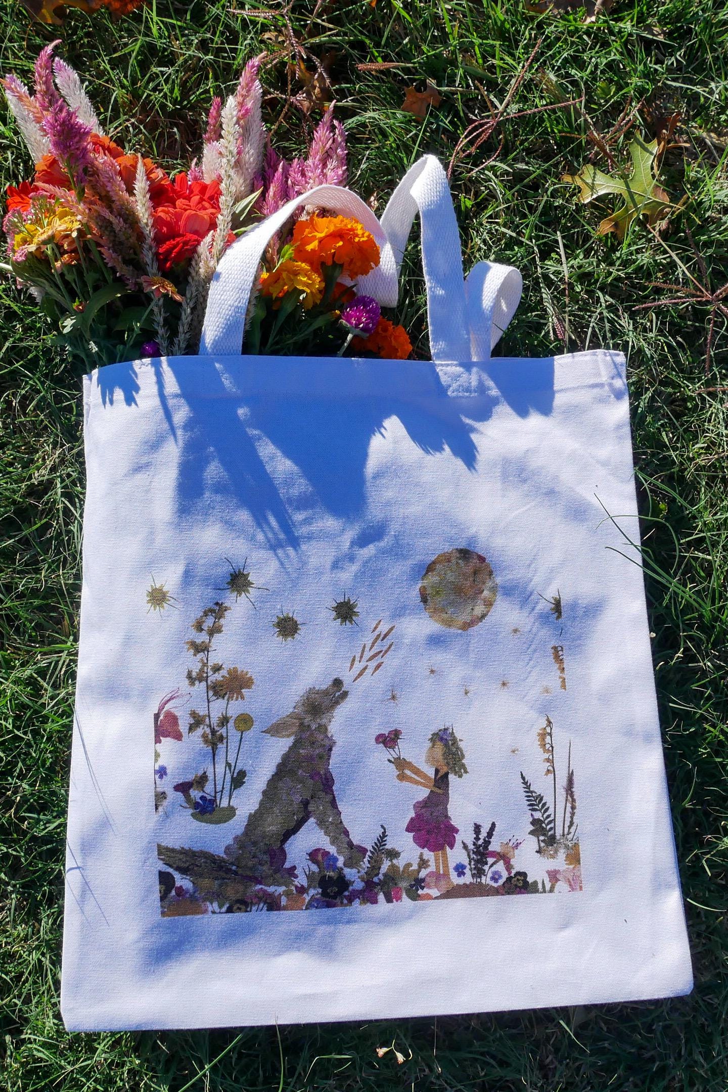 Pressed Flower heart Tote Bag | romantic nature botanical reusable bag