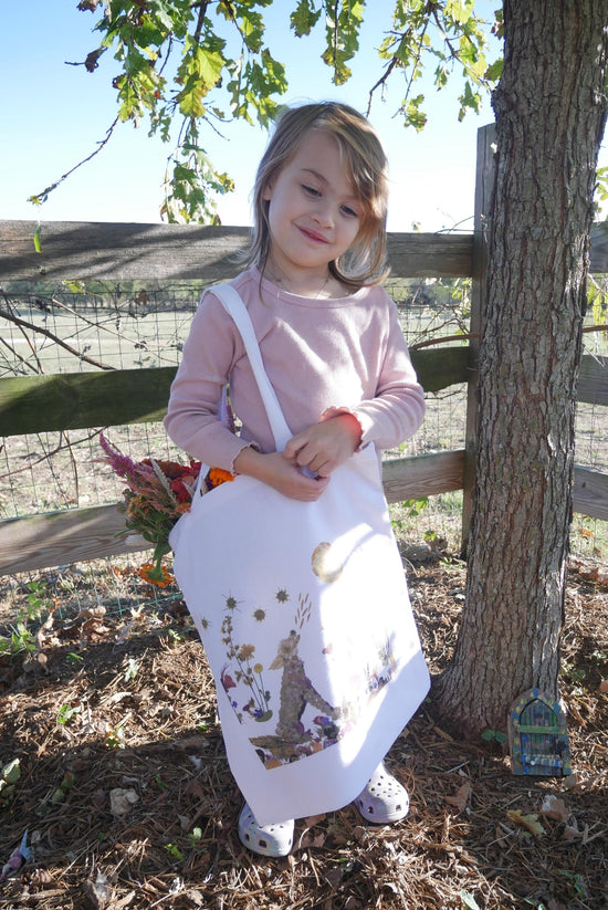 Pressed Flower heart Tote Bag | romantic nature botanical reusable bag