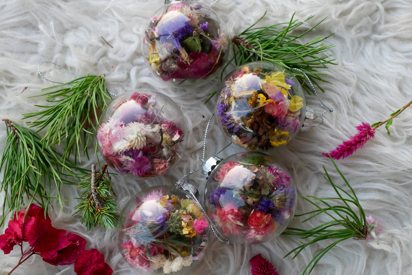 Dried Flower Ornaments | 3.5” Glass Baubles | Single or Pack of 5