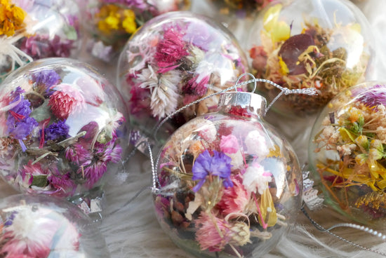 Dried Flower Ornaments | 3.5” Glass Baubles | Single or Pack of 5