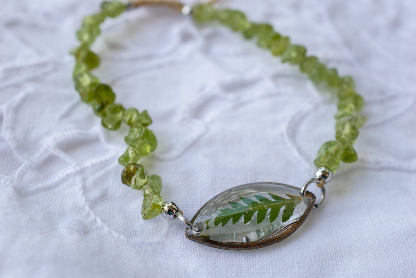 Peridot & Fern Adjustable Bracelet – Real Pressed Fern Resin Charm – Natural Gemstone Drawstring Bracelet