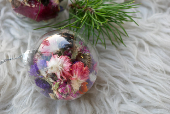 Dried Flower Ornaments | 3.5” Glass Baubles | Single or Pack of 5