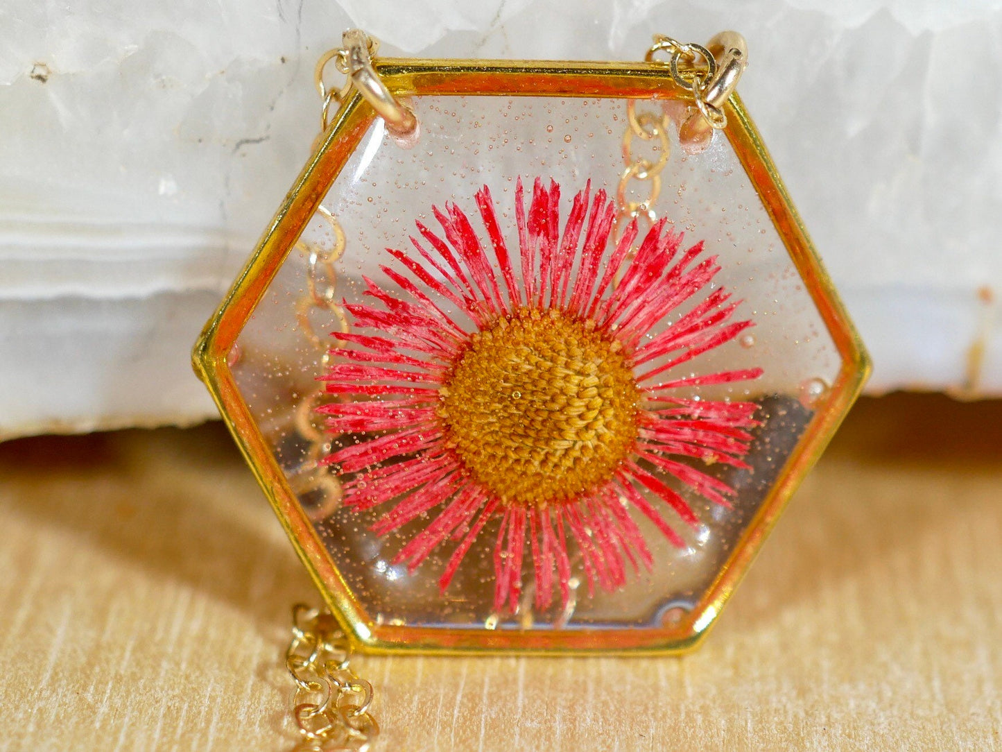 Pressed flower jewelry, pressed red fleabane necklace, preserved nature necklace, pressed flower jewelry, real flower jewelry