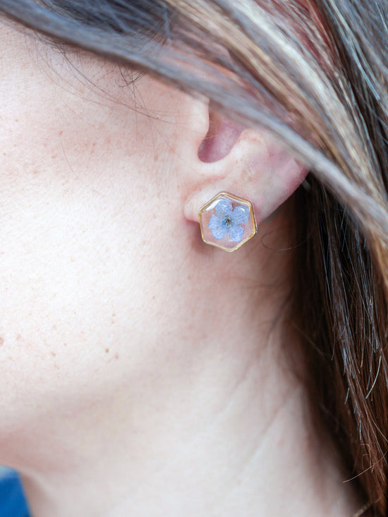 Forget me not Stud earrings, Tiny pressed flower studs,  Wedding day earrings, pressed flower jewelry, hexagon stud earrings