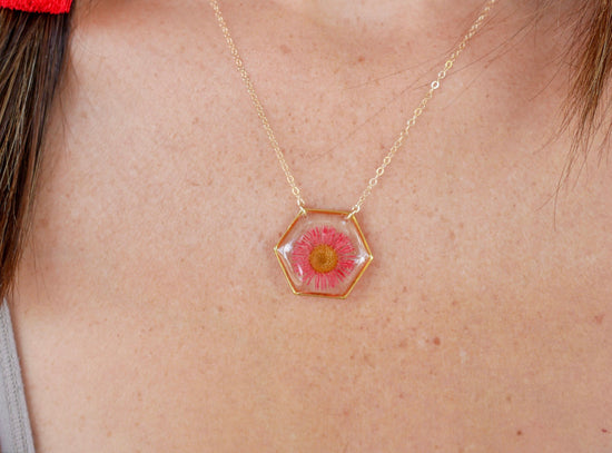 Pressed flower jewelry, pressed red fleabane necklace, preserved nature necklace, pressed flower jewelry, real flower jewelry