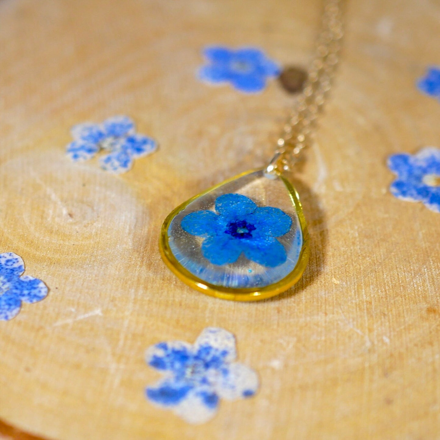 Forget me not teardrop necklace, dainty botanical jewelry, Memorial jewelry, Something blue brides charm, Real flower terrarium