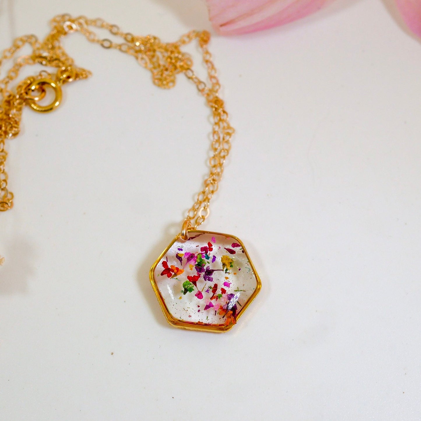 Pressed flowers dainty hexagon necklace, real flower jewelry, wedding day necklace, queen annes lace, flower confetti terrarium, nature