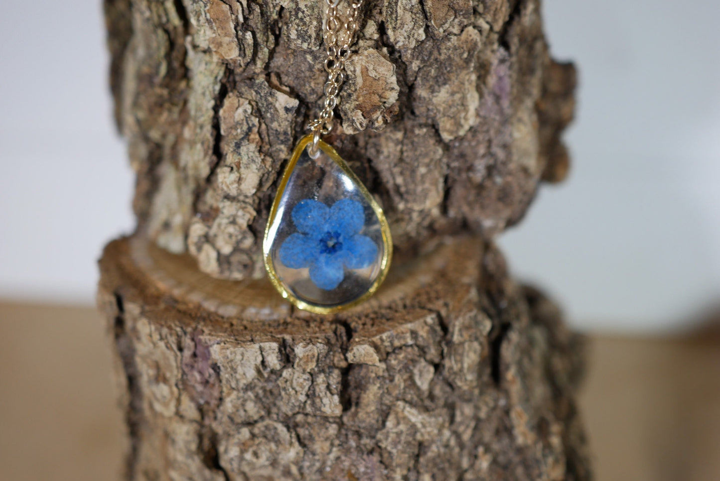 Forget me not teardrop necklace, dainty botanical jewelry, Memorial jewelry, Something blue brides charm, Real flower terrarium
