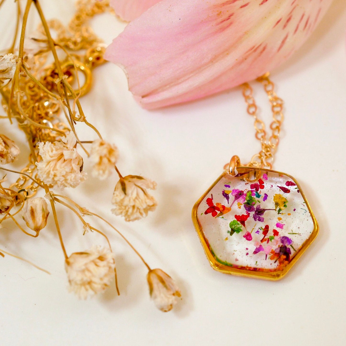 Pressed flowers dainty hexagon necklace, real flower jewelry, wedding day necklace, queen annes lace, flower confetti terrarium, nature