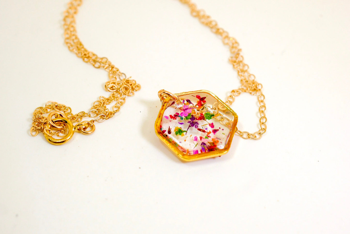 Pressed flowers dainty hexagon necklace, real flower jewelry, wedding day necklace, queen annes lace, flower confetti terrarium, nature