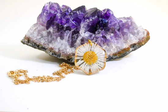 Tiny English Daisy necklace, hexagon fleabane necklace, botanical jewelry, Real flower terrarium
