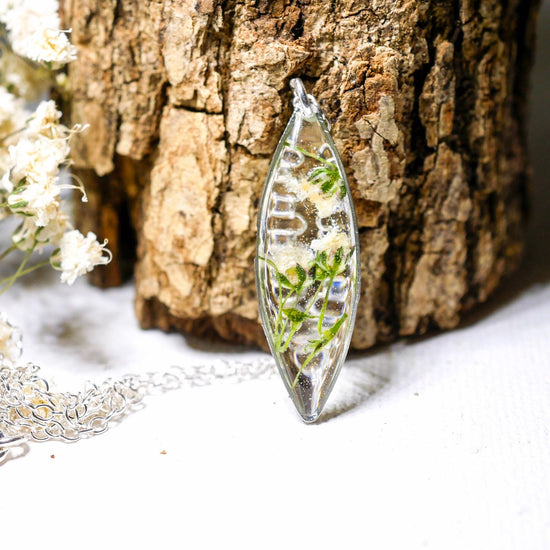 Dainty Real Babys Breath ellipse necklace, pressed flower jewelry, Real babys breath, Wedding flower necklace, bridal jewelry