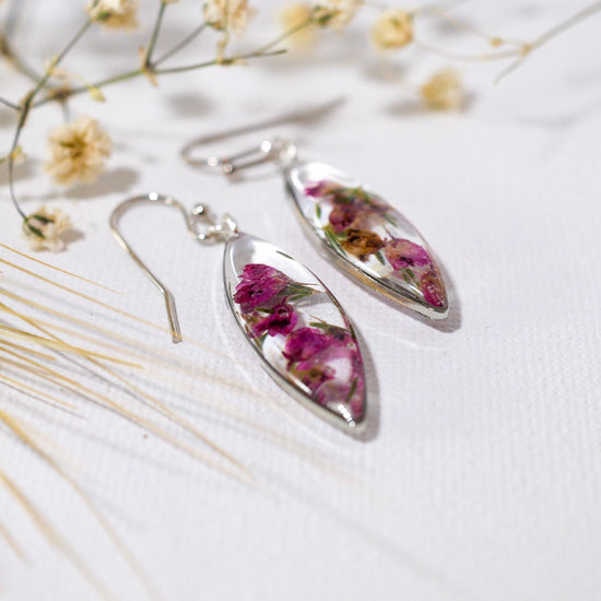 Pressed Heather ellipse earrings, real flower dangles, dainty terrarium earrings, herbarium earrings, woodland bridal, botanical jewelry