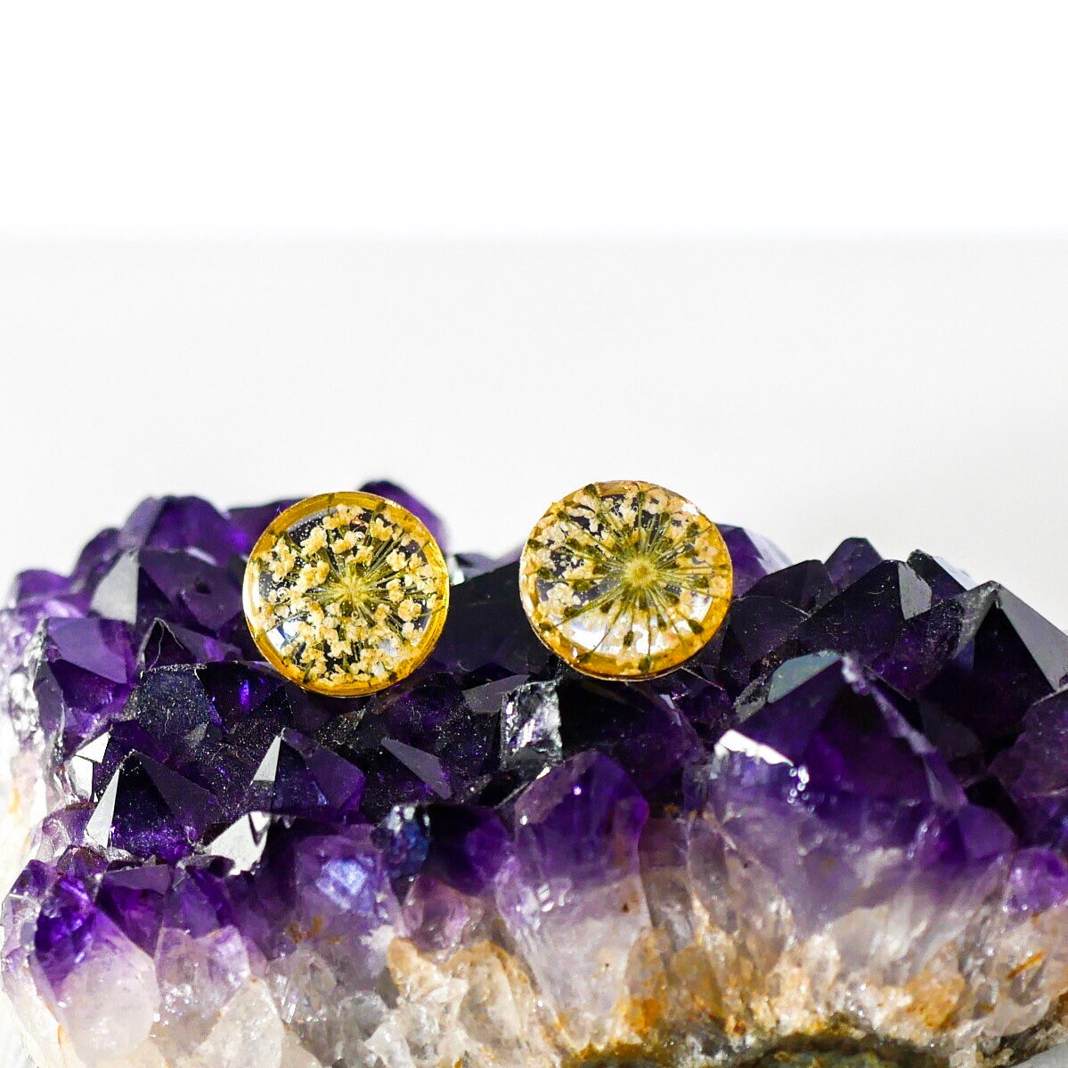 White Queen Anne's Lace stud earrings, Pressed flower jewelry, dainty flower studs, Botanical jewelry