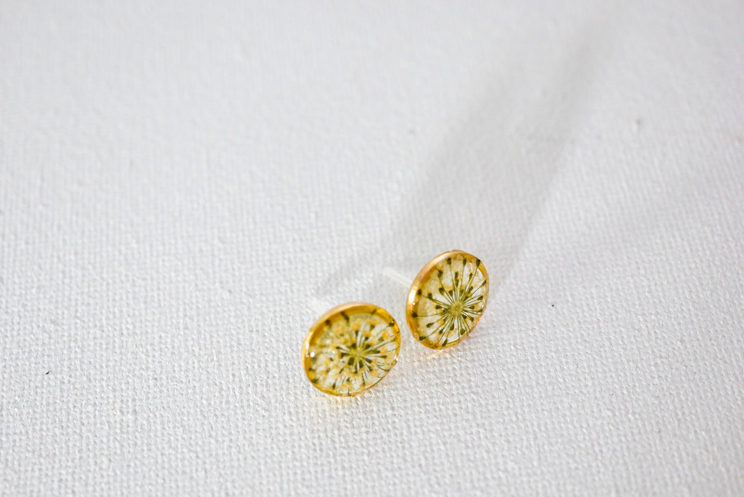 White Queen Anne's Lace stud earrings, Pressed flower jewelry, dainty flower studs, Botanical jewelry