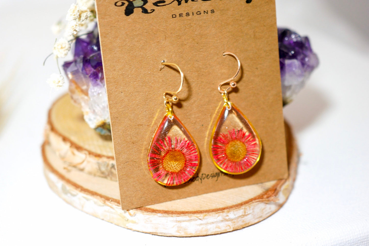 Pressed flower earrings, red daisy earrings, real flower jewelry, botanical dangles, Nature terrarium earrings, dainty flower drops