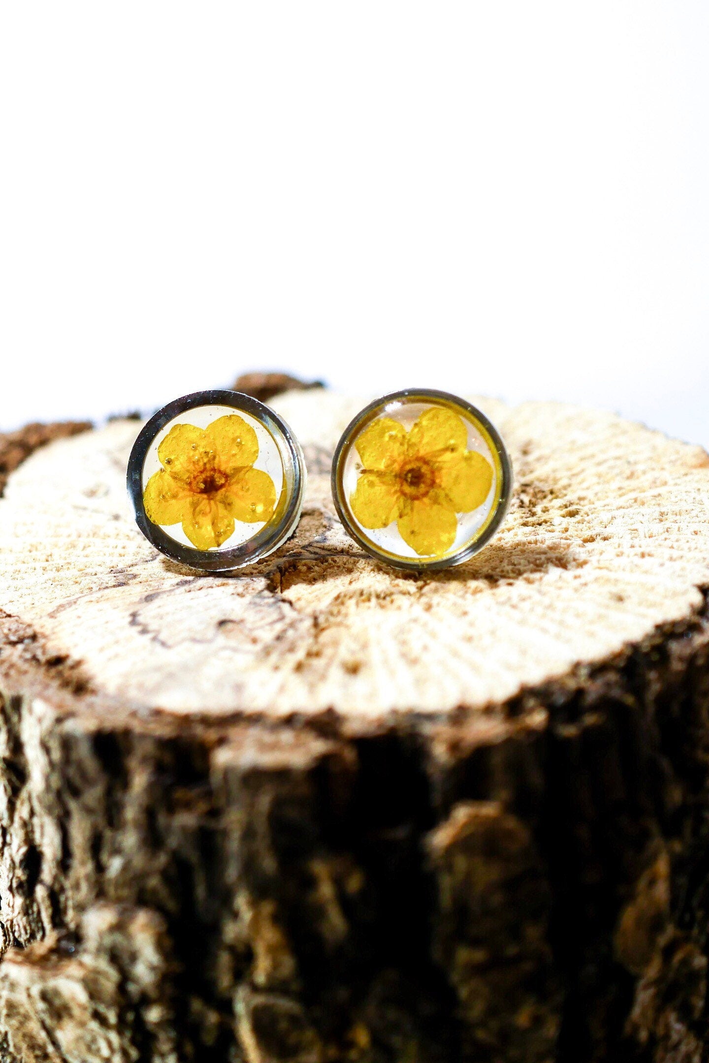 Yellow pressed flower earrings, botanical stud earrings, Pressed flower jewelry, bridal terrarium earrings