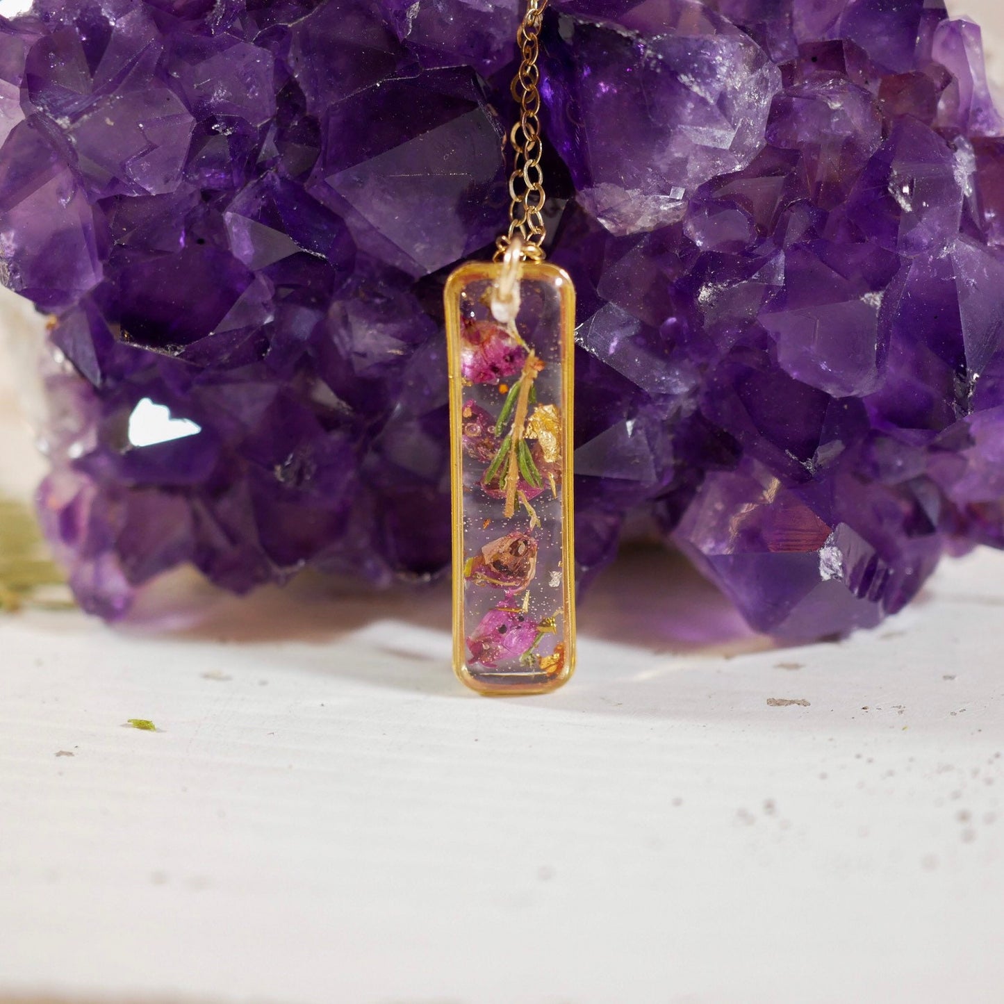 Pressed heather Bar necklace, dainty gold vertical Bar necklace, real flowers jewelry, Pressed flower botanical necklace