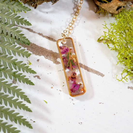 Pressed heather Bar necklace, dainty gold vertical Bar necklace, real flowers jewelry, Pressed flower botanical necklace