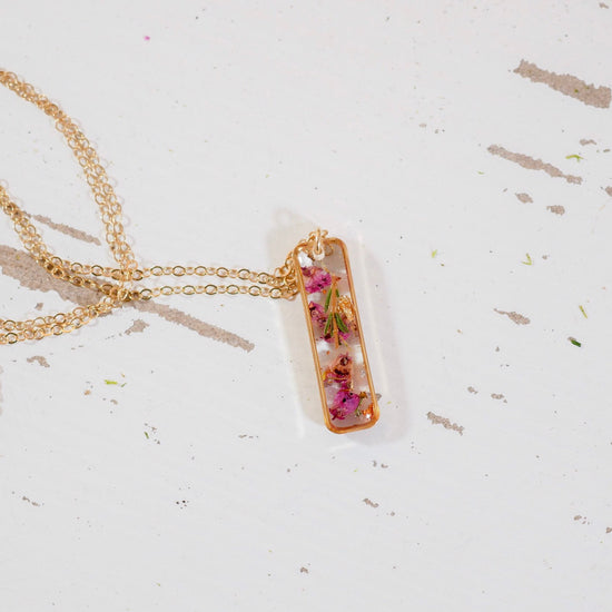 Pressed heather Bar necklace, dainty gold vertical Bar necklace, real flowers jewelry, Pressed flower botanical necklace