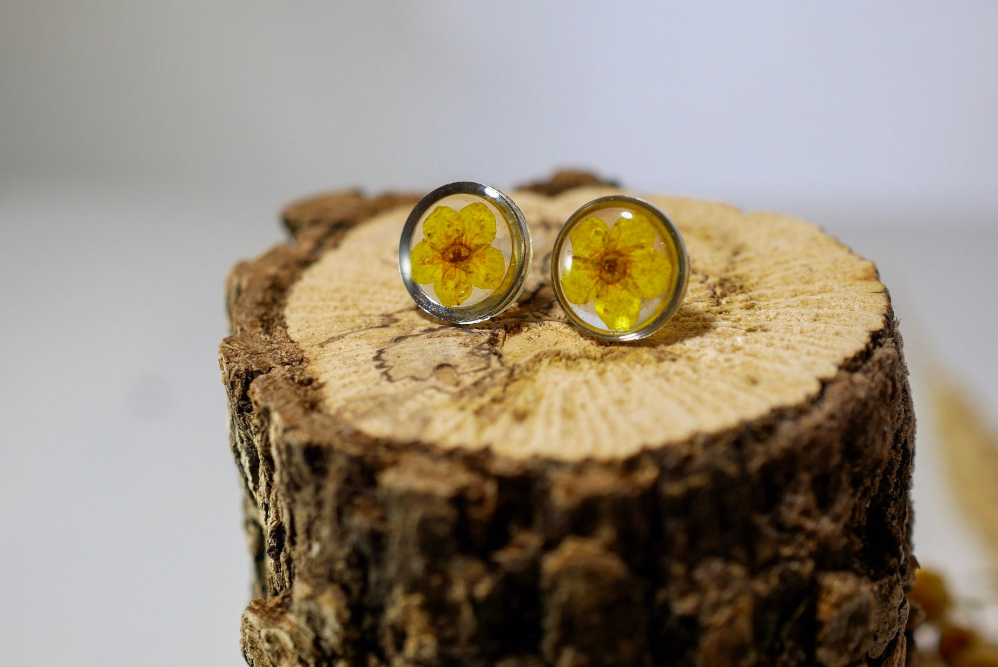Yellow pressed flower earrings, botanical stud earrings, Pressed flower jewelry, bridal terrarium earrings