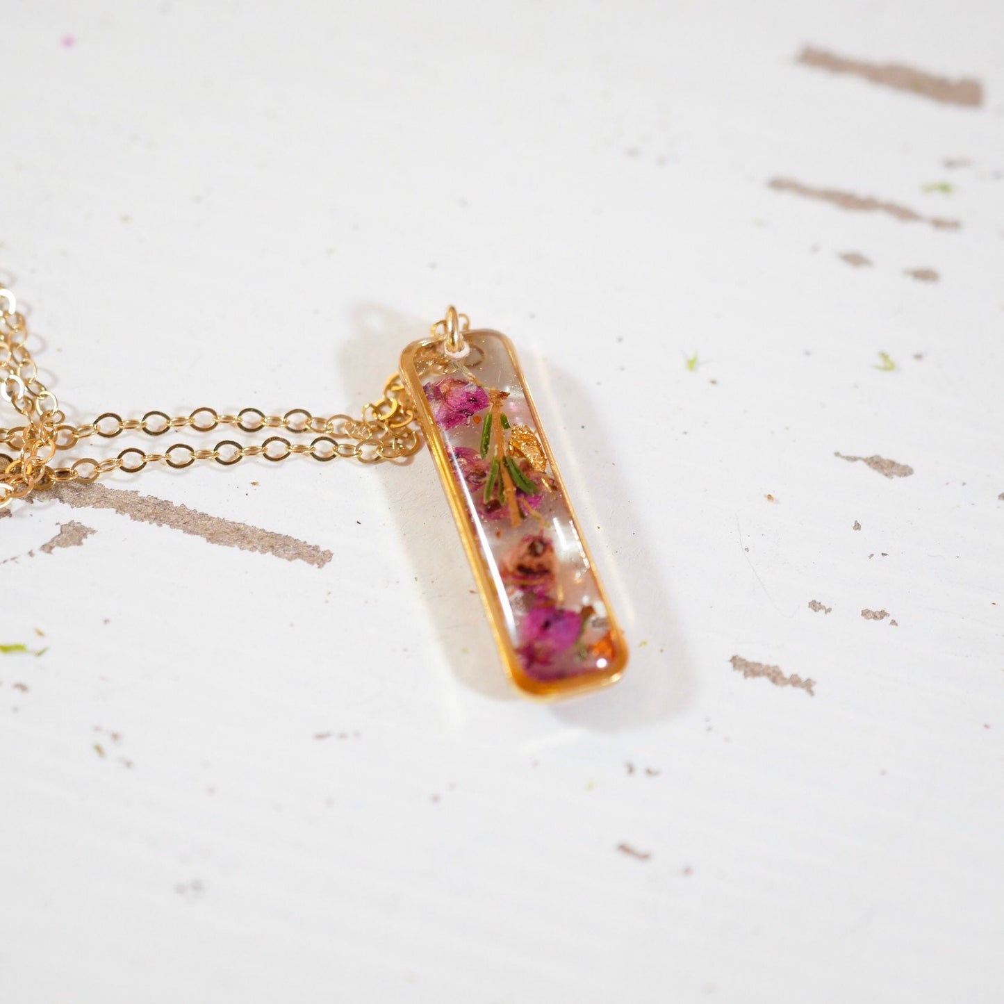 Pressed heather Bar necklace, dainty gold vertical Bar necklace, real flowers jewelry, Pressed flower botanical necklace