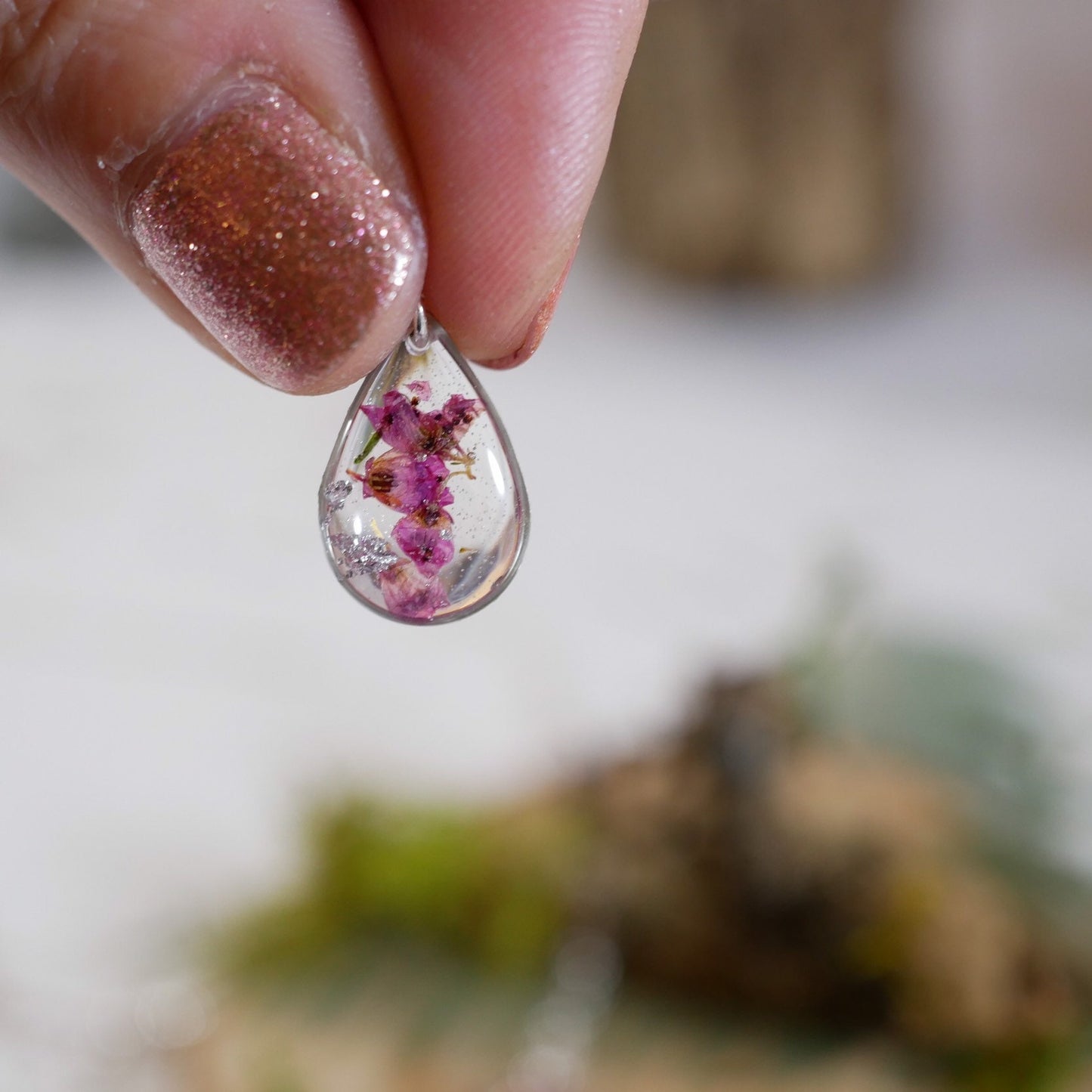 Tiny heather Teardrop Necklace, Botanical necklace, Pressed flowers jewelry, Dainty real flower necklace