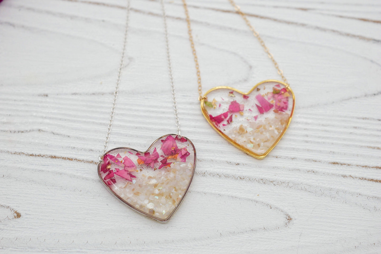 Real rose petal heart necklace, Freshwater pearl necklace, Pressed flower jewelry, botanical heart necklace, Real pearl heart necklace