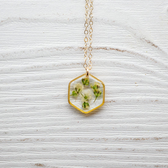 Tiny Babys Breath hexagon Necklace, Real flowers necklace, Pressed flower jewelry, Bridal flower necklace, Terrarium jewelry