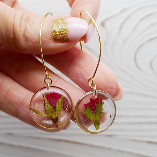 Dainty Rose Drop Earrings, Pressed flower jewelry, Real flower earrings, Rose earrings, Terrarium jewelry, Botanical rose earrings