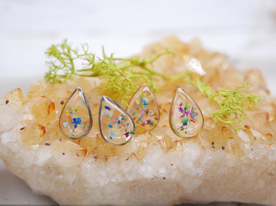 Tiny flower confetti teardrop studs, real flower studs, pressed flower earrings, botanical earrings, terrarium studs, flower confetti
