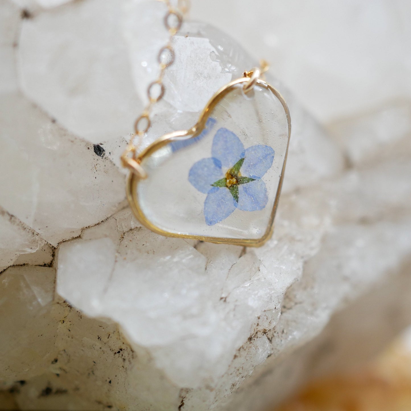 Forget me not heart necklace, gold heart jewelry, pressed flower heart necklace, dainty flower necklace, memorial flower jewelry, sterling