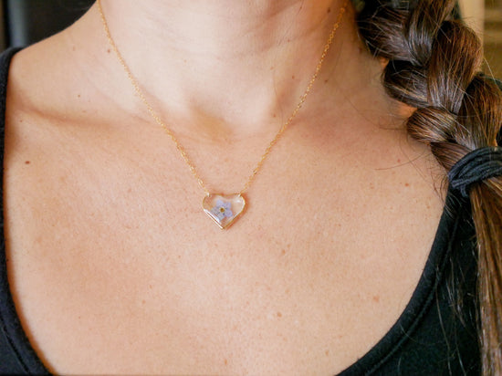 Forget me not heart necklace, gold heart jewelry, pressed flower heart necklace, dainty flower necklace, memorial flower jewelry, sterling