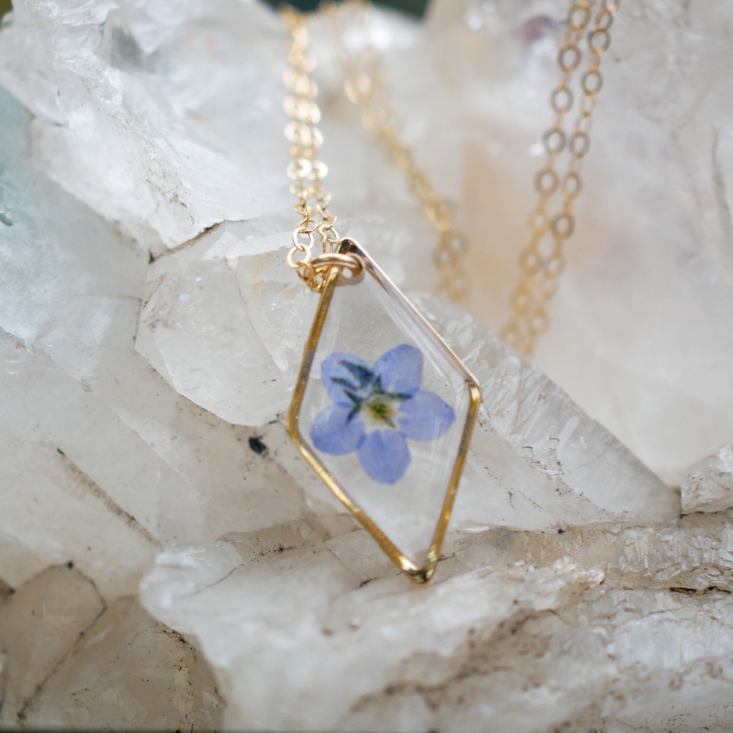 Forget me not necklace, dainty flower jewelry, myosotis necklace, pressed flower necklace, memorial flower jewelry