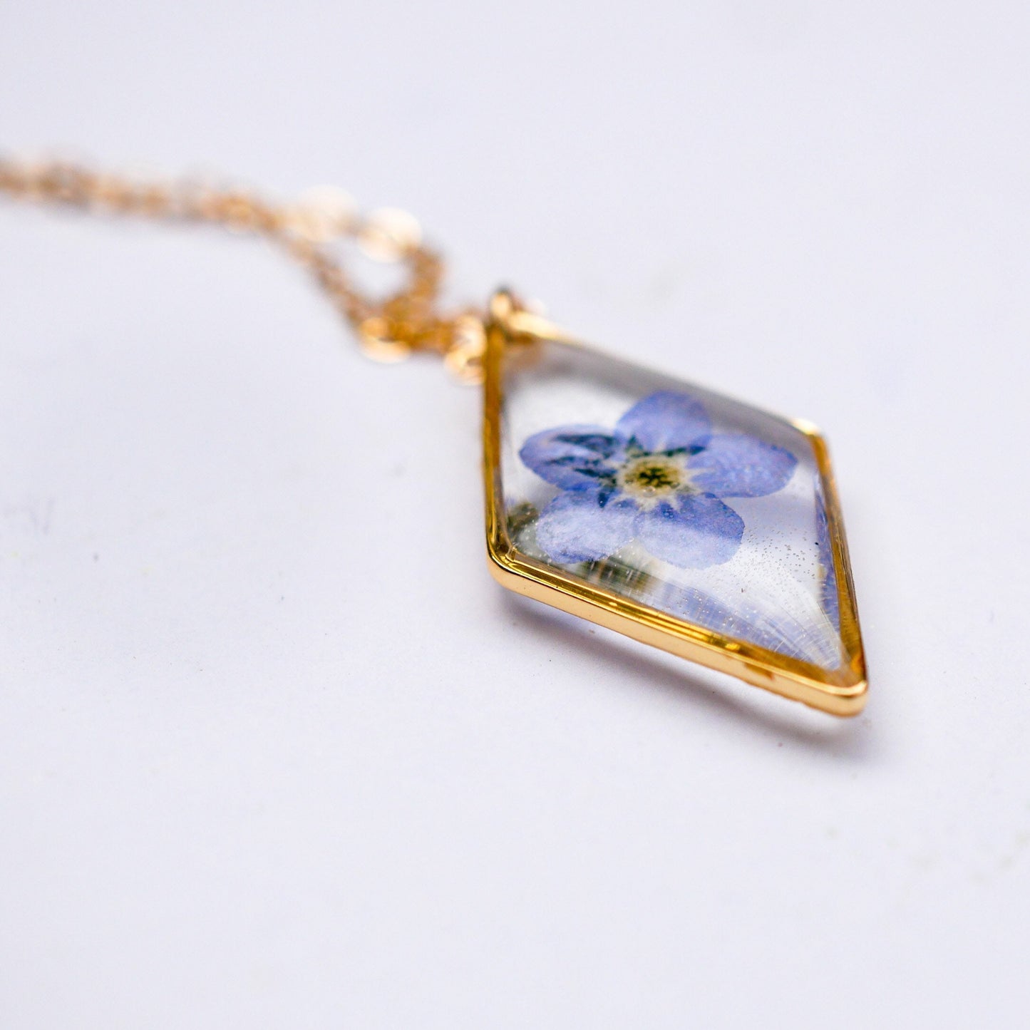 Forget me not necklace, dainty flower jewelry, myosotis necklace, pressed flower necklace, memorial flower jewelry