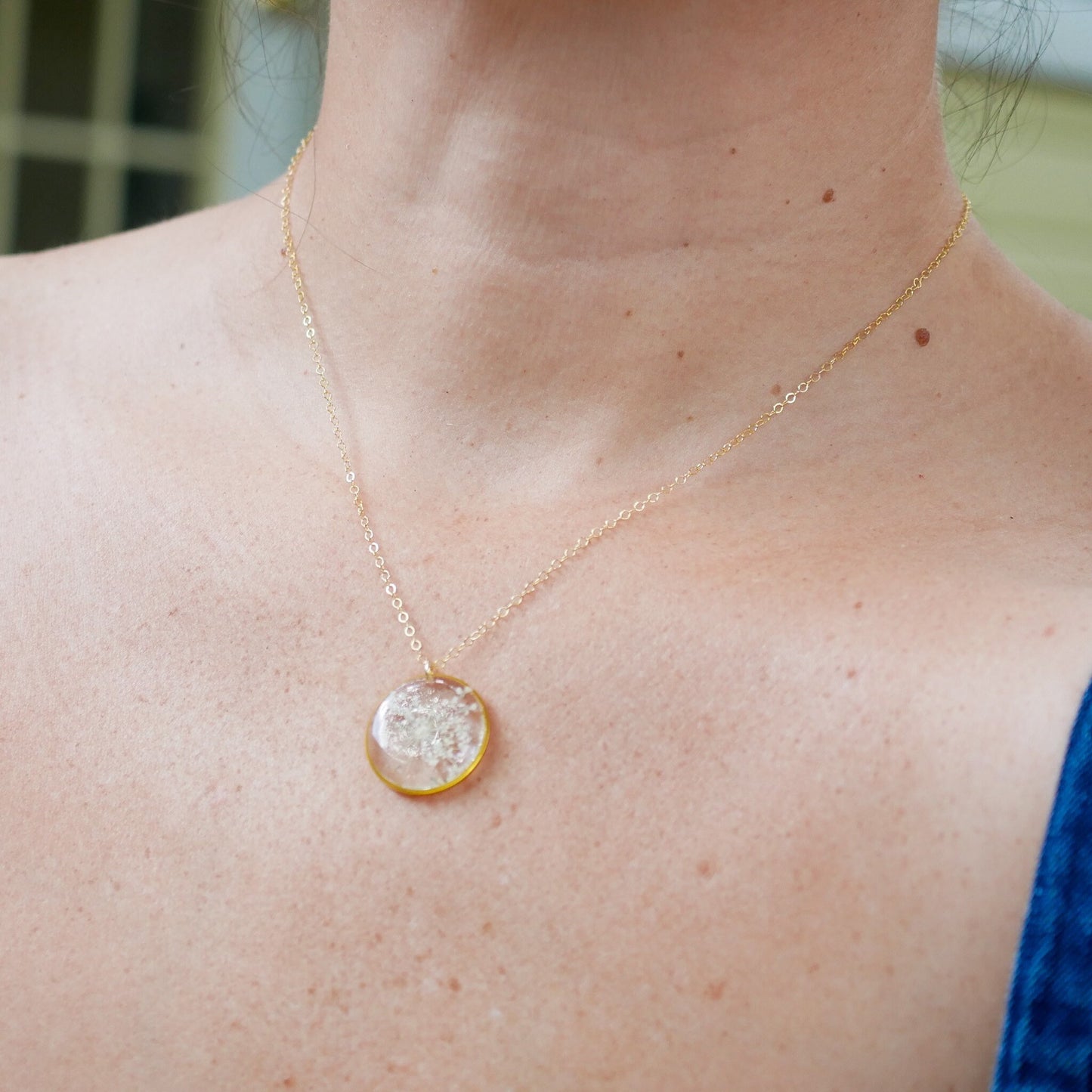Queen Annes Lace necklace, Pressed flower jewelry, Wedding flower necklace, Dainty flower necklace, gold fill flower, botanical jewelry