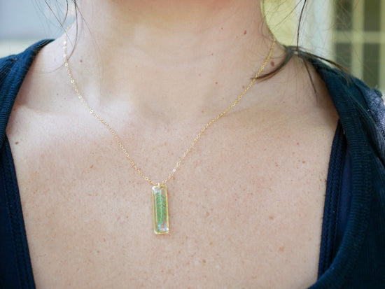 Dainty pressed Fern Leaf Necklace, Vertical Bar Necklace, Pressed fern jewelry, ellipse necklace, nature gift, terrarium necklace